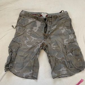 💥3 for $10 💥 Gap Khaki Cargo Shorts Very Loved